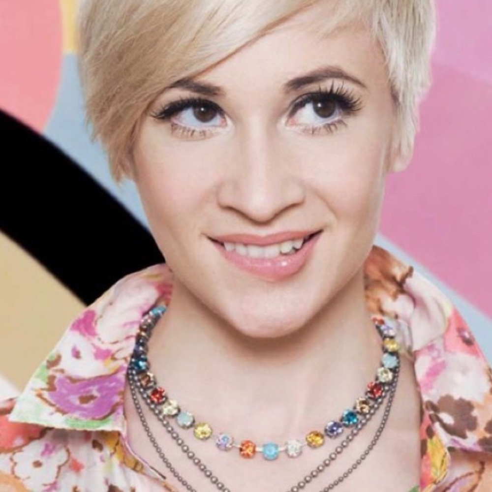 Sabika Garden Party choker necklace